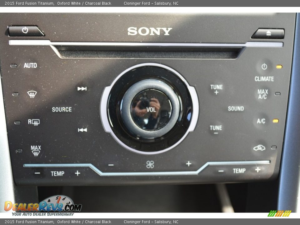 2015 Ford Fusion Titanium Oxford White / Charcoal Black Photo #20