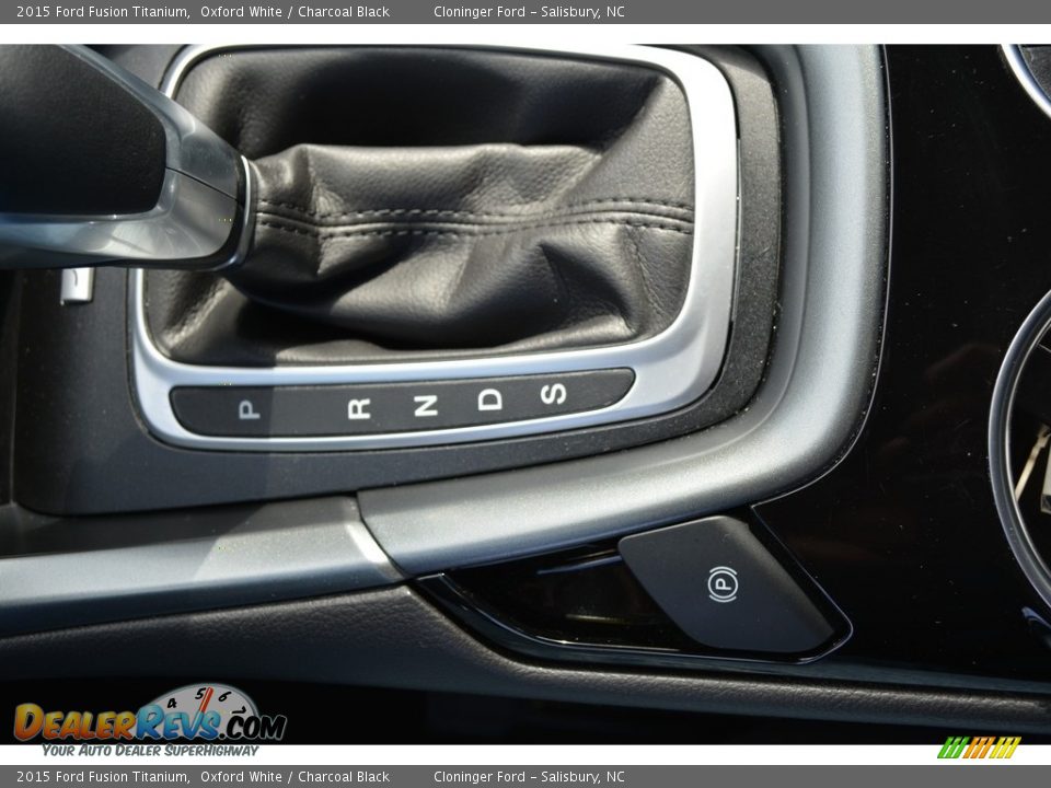 2015 Ford Fusion Titanium Oxford White / Charcoal Black Photo #21