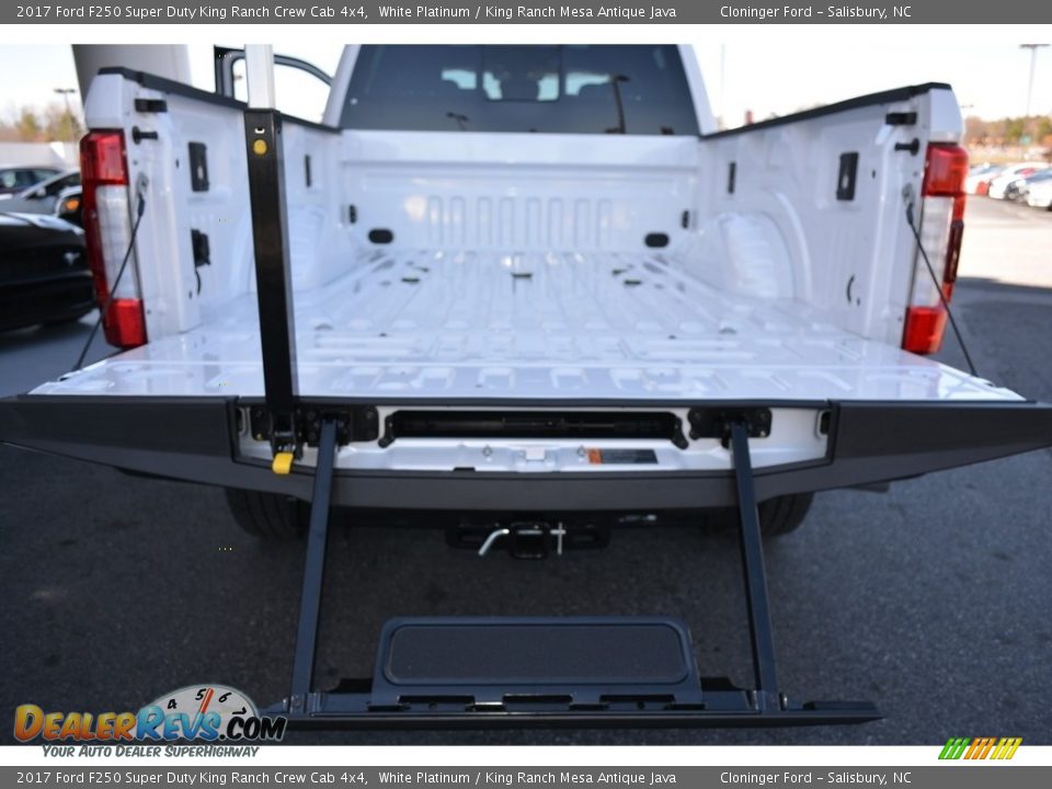 2017 Ford F250 Super Duty King Ranch Crew Cab 4x4 White Platinum / King Ranch Mesa Antique Java Photo #6