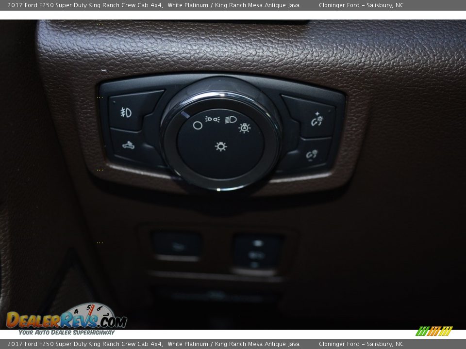2017 Ford F250 Super Duty King Ranch Crew Cab 4x4 White Platinum / King Ranch Mesa Antique Java Photo #25