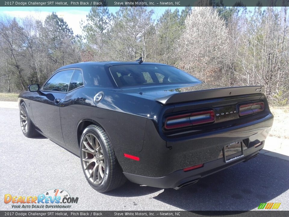 2017 Dodge Challenger SRT Hellcat Pitch Black / Black Photo #8