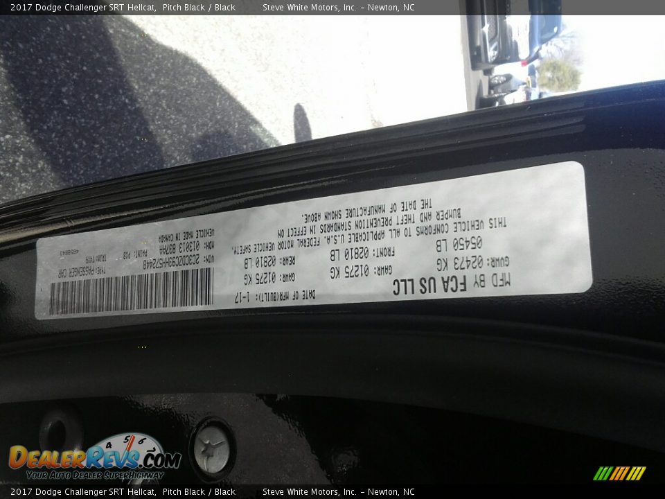 2017 Dodge Challenger SRT Hellcat Pitch Black / Black Photo #31