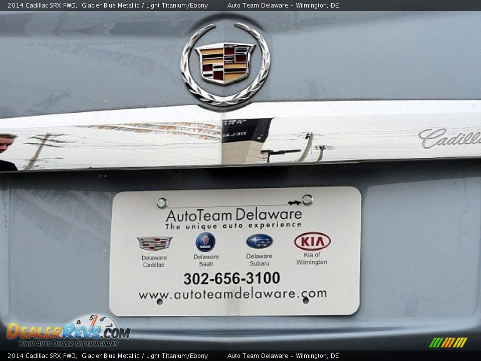 2014 Cadillac SRX FWD Glacier Blue Metallic / Light Titanium/Ebony Photo #32