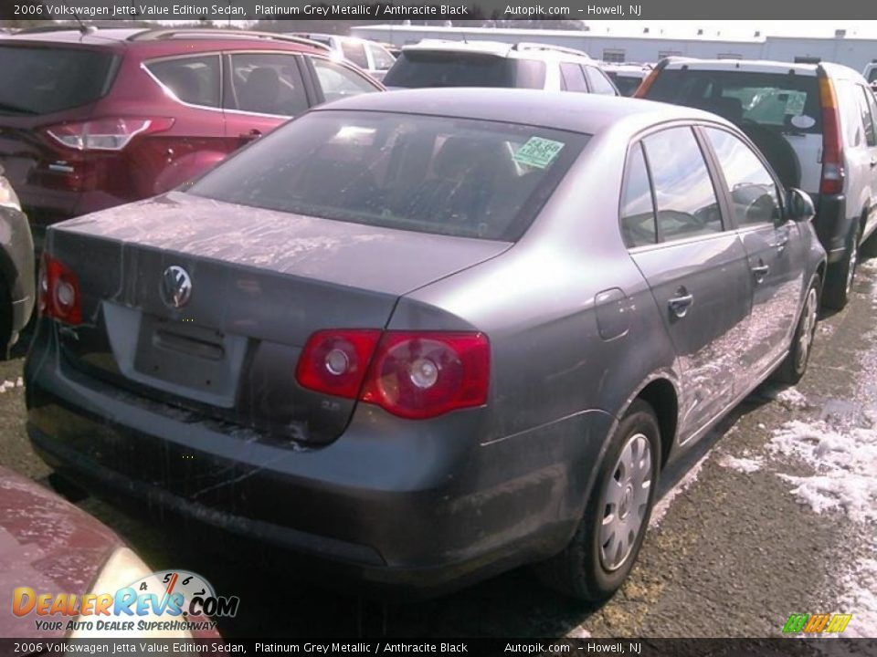 2006 Volkswagen Jetta Value Edition Sedan Platinum Grey Metallic / Anthracite Black Photo #2