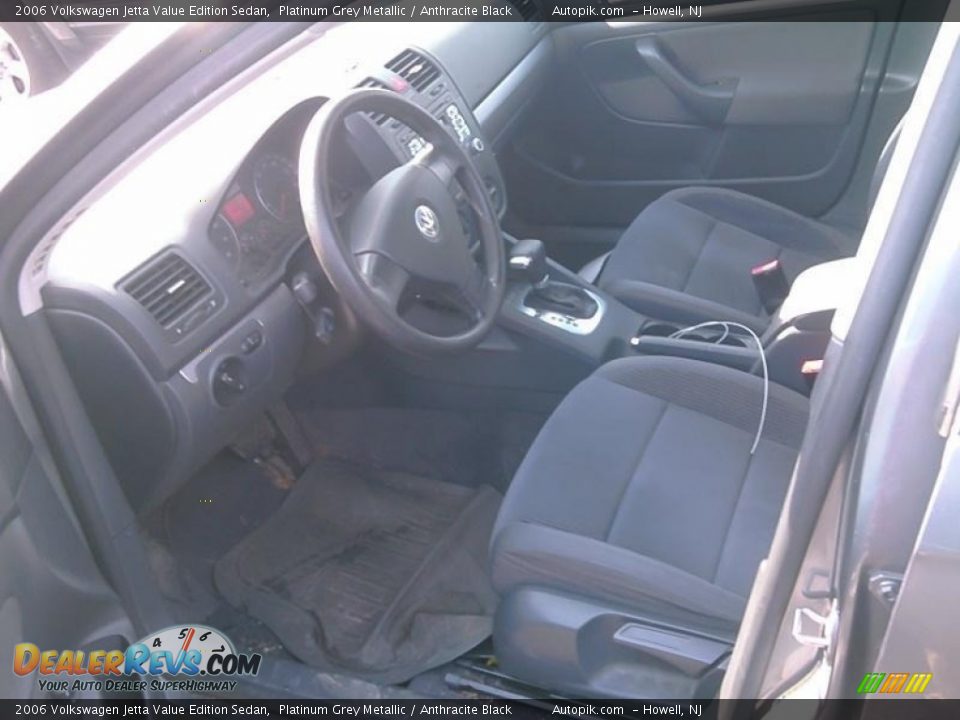 2006 Volkswagen Jetta Value Edition Sedan Platinum Grey Metallic / Anthracite Black Photo #3