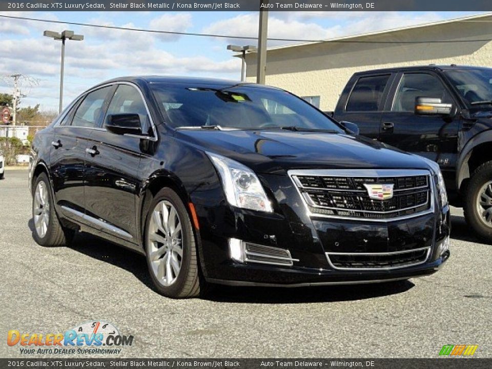 2016 Cadillac XTS Luxury Sedan Stellar Black Metallic / Kona Brown/Jet Black Photo #1