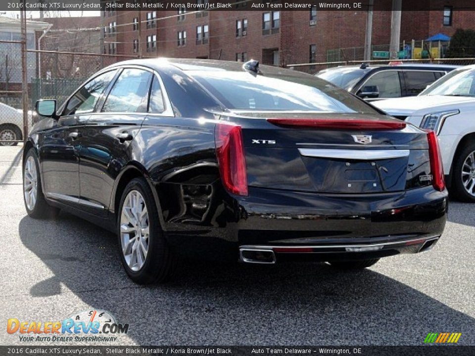 2016 Cadillac XTS Luxury Sedan Stellar Black Metallic / Kona Brown/Jet Black Photo #4