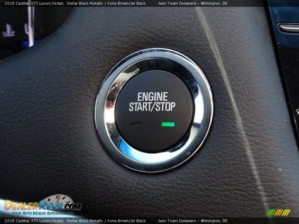 2016 Cadillac XTS Luxury Sedan Stellar Black Metallic / Kona Brown/Jet Black Photo #21