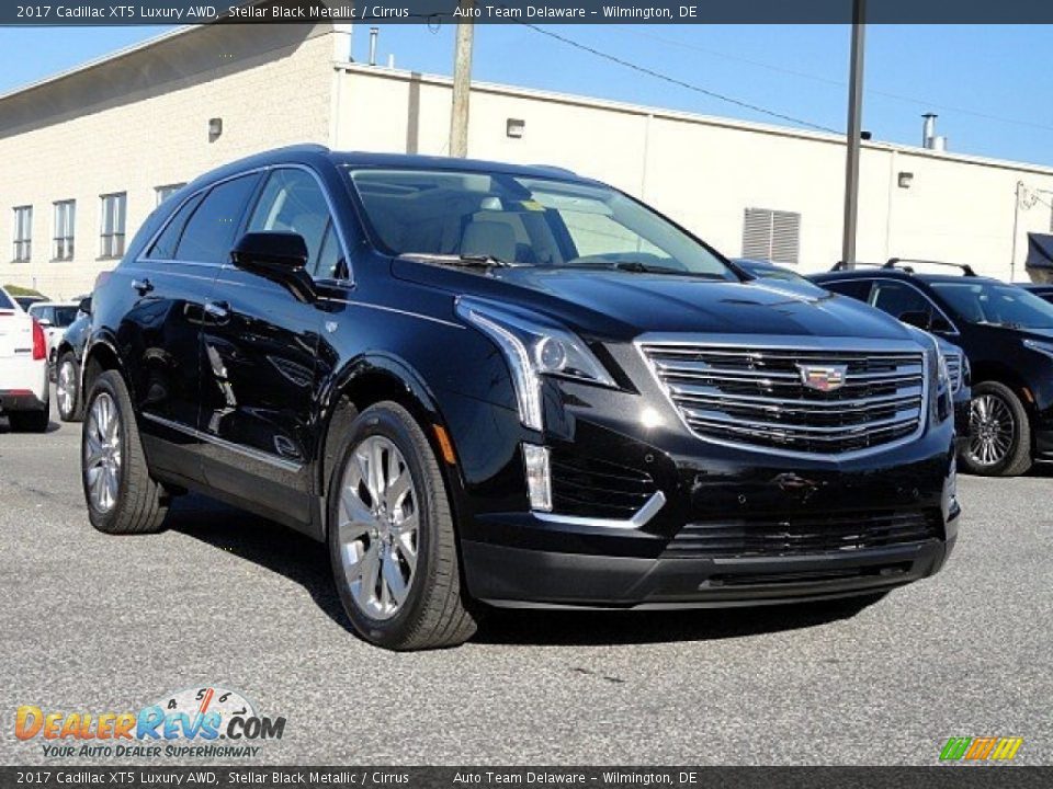 2017 Cadillac XT5 Luxury AWD Stellar Black Metallic / Cirrus Photo #1
