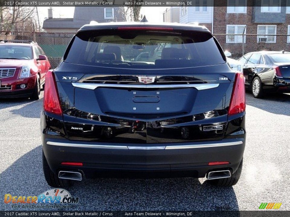 2017 Cadillac XT5 Luxury AWD Stellar Black Metallic / Cirrus Photo #5