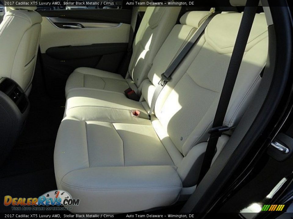 2017 Cadillac XT5 Luxury AWD Stellar Black Metallic / Cirrus Photo #10