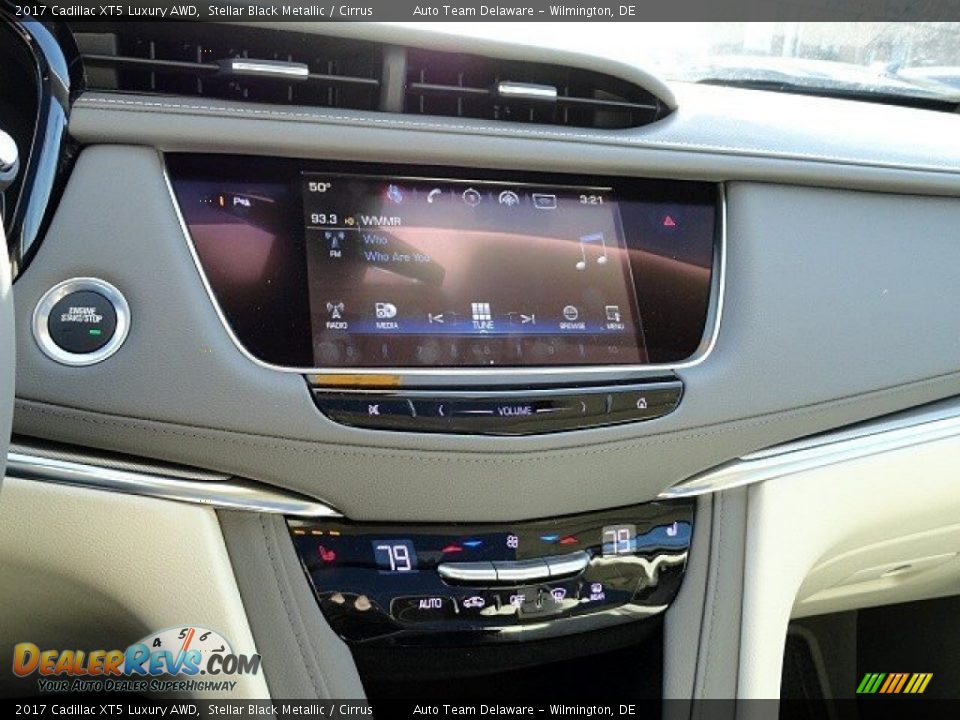 2017 Cadillac XT5 Luxury AWD Stellar Black Metallic / Cirrus Photo #17