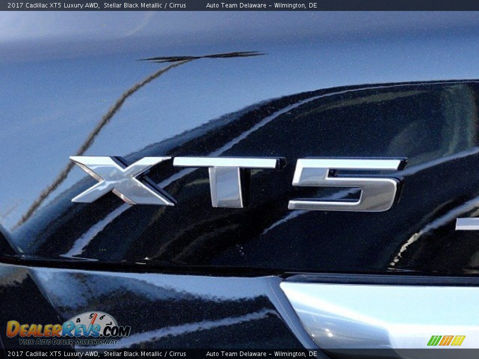 2017 Cadillac XT5 Luxury AWD Stellar Black Metallic / Cirrus Photo #31