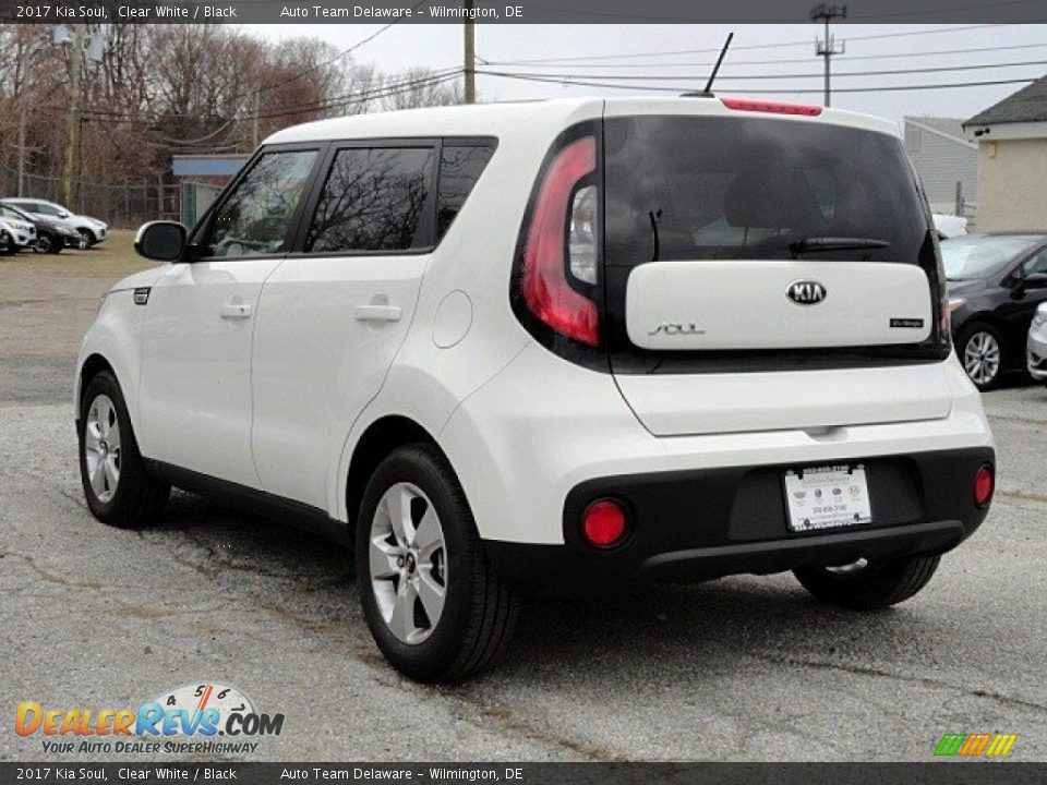 2017 Kia Soul Clear White / Black Photo #4