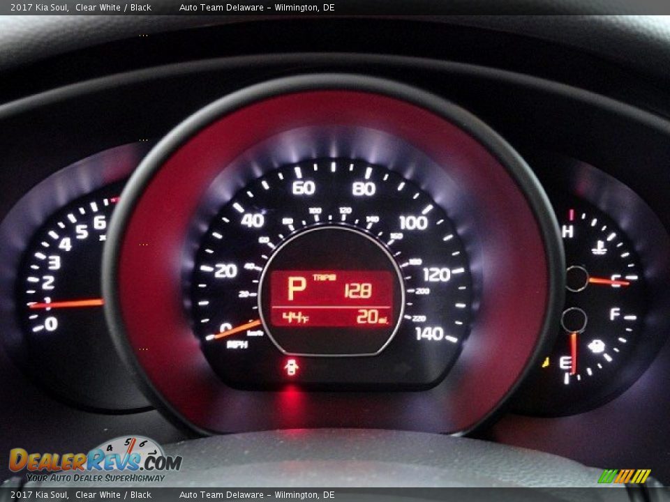 2017 Kia Soul Clear White / Black Photo #21