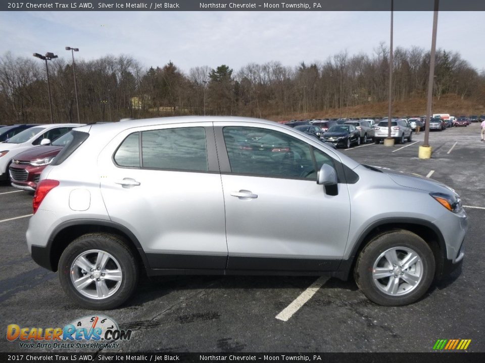 2017 Chevrolet Trax LS AWD Silver Ice Metallic / Jet Black Photo #4