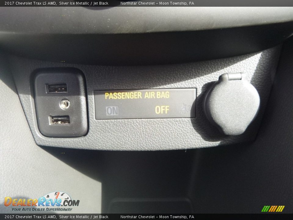 2017 Chevrolet Trax LS AWD Silver Ice Metallic / Jet Black Photo #19