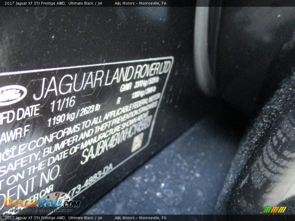 2017 Jaguar XF 35t Prestige AWD Ultimate Black / Jet Photo #19
