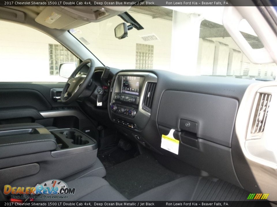 2017 Chevrolet Silverado 1500 LT Double Cab 4x4 Deep Ocean Blue Metallic / Jet Black Photo #2
