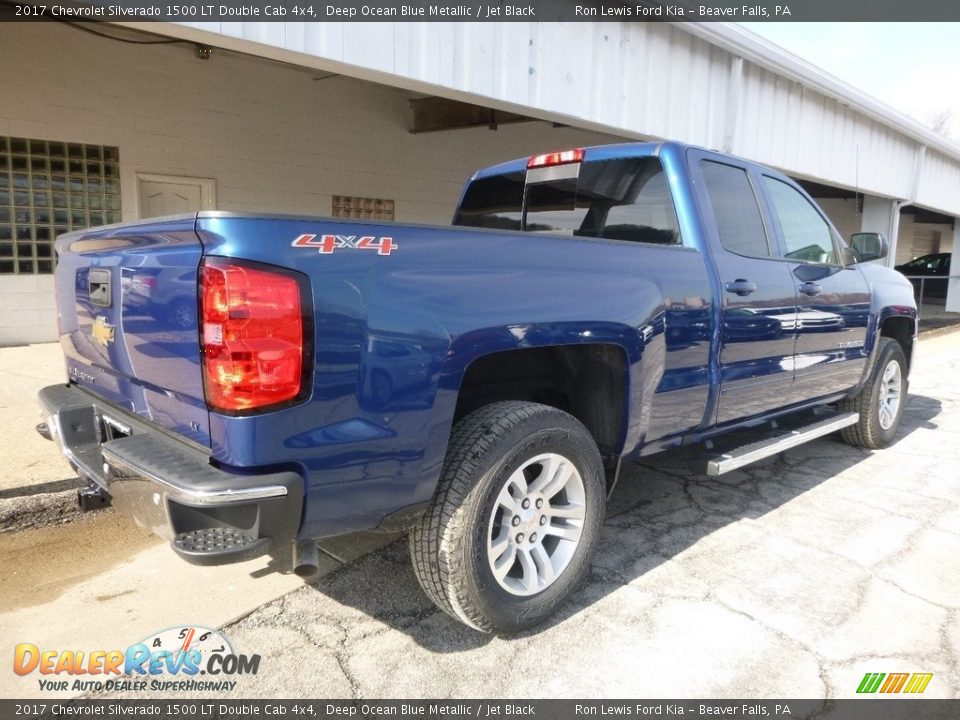 2017 Chevrolet Silverado 1500 LT Double Cab 4x4 Deep Ocean Blue Metallic / Jet Black Photo #3