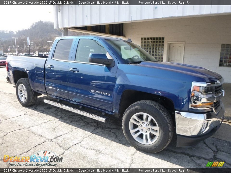 2017 Chevrolet Silverado 1500 LT Double Cab 4x4 Deep Ocean Blue Metallic / Jet Black Photo #9