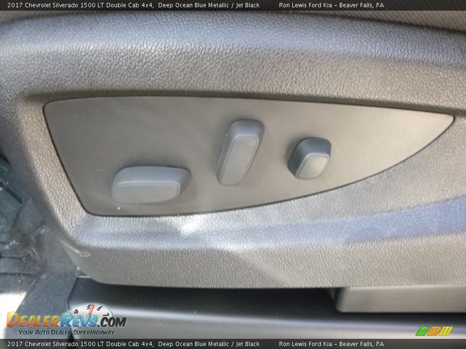 2017 Chevrolet Silverado 1500 LT Double Cab 4x4 Deep Ocean Blue Metallic / Jet Black Photo #16