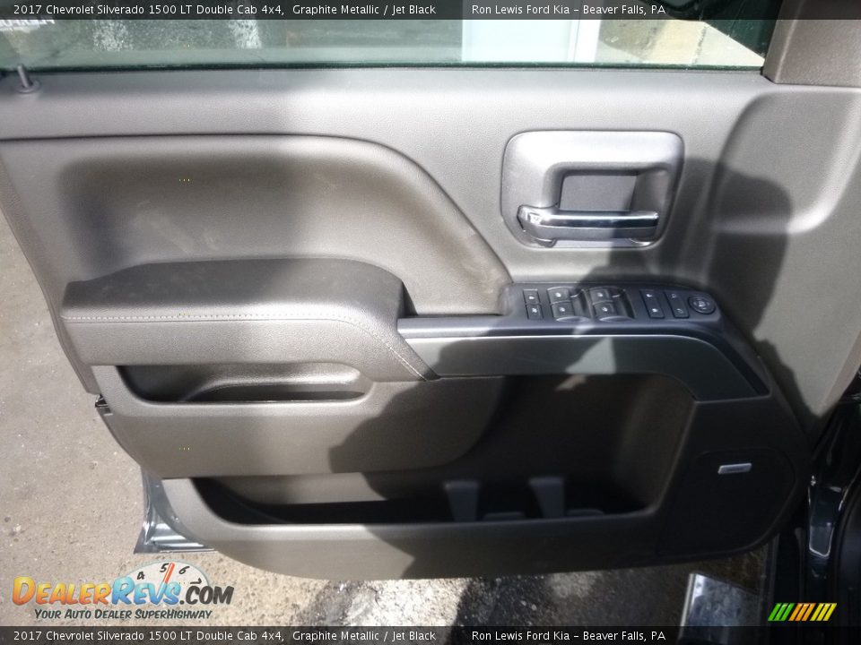 2017 Chevrolet Silverado 1500 LT Double Cab 4x4 Graphite Metallic / Jet Black Photo #14
