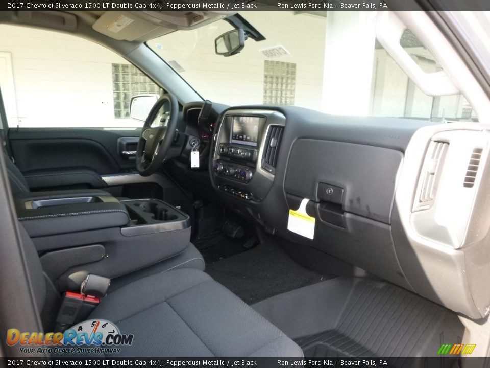 2017 Chevrolet Silverado 1500 LT Double Cab 4x4 Pepperdust Metallic / Jet Black Photo #2