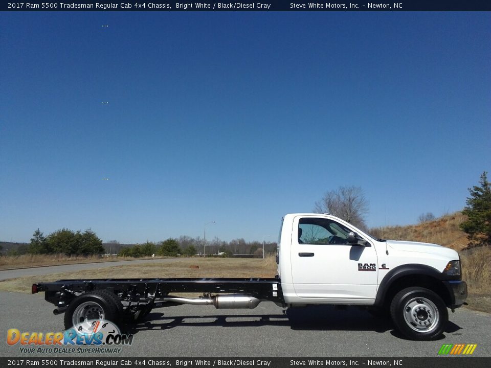 2017 Ram 5500 Tradesman Regular Cab 4x4 Chassis Bright White / Black/Diesel Gray Photo #5