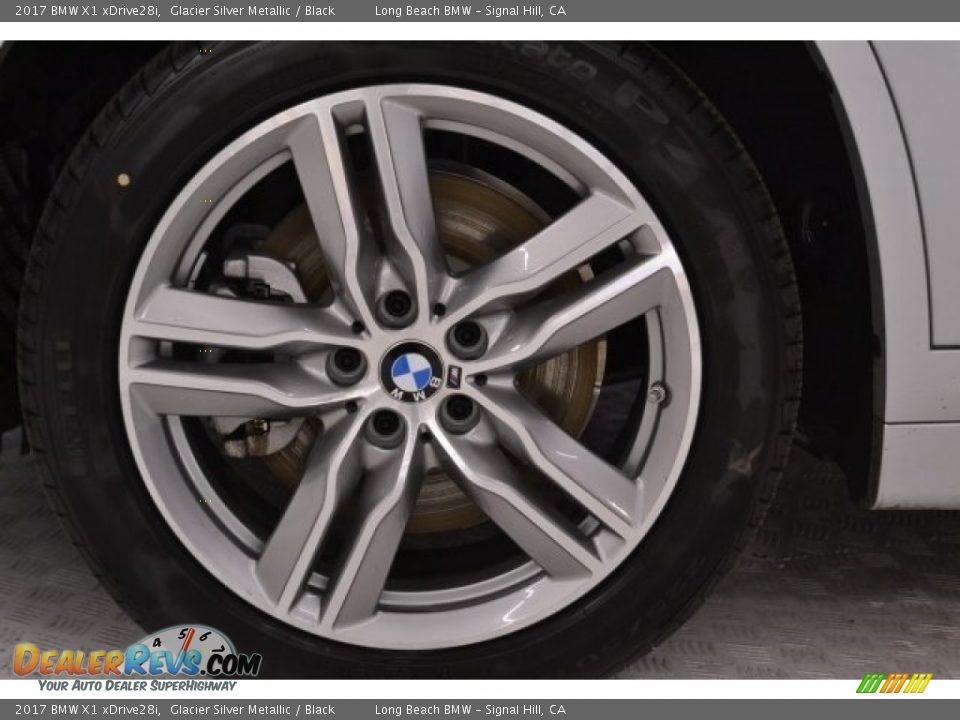 2017 BMW X1 xDrive28i Glacier Silver Metallic / Black Photo #9