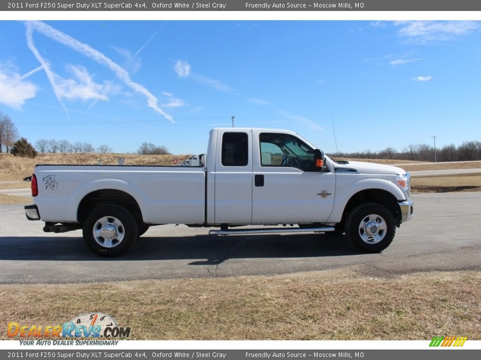 2011 Ford F250 Super Duty XLT SuperCab 4x4 Oxford White / Steel Gray Photo #3