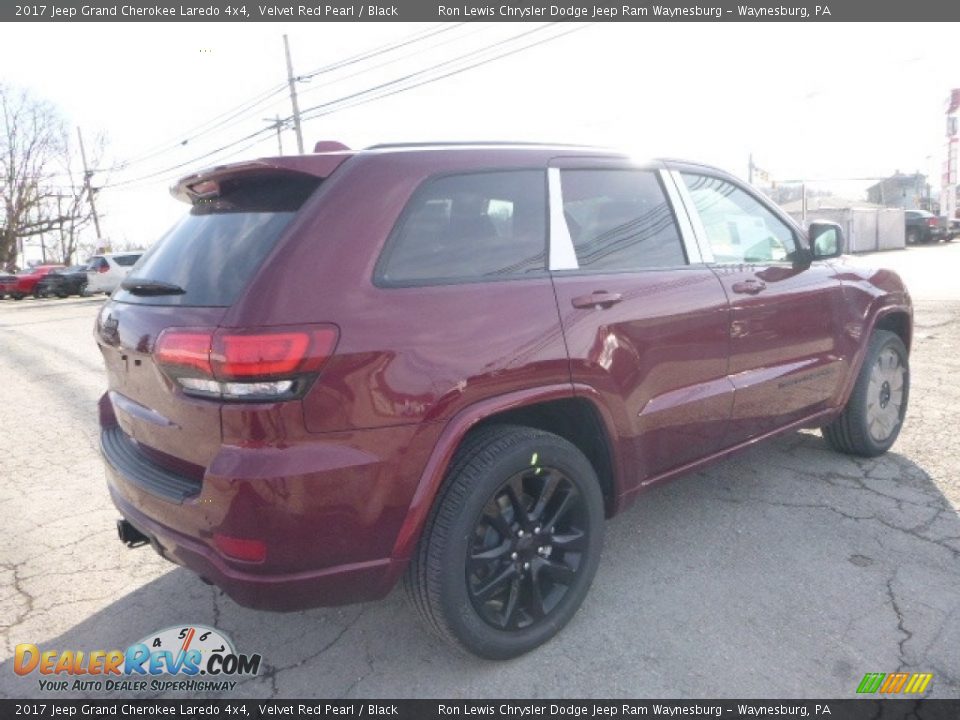 2017 Jeep Grand Cherokee Laredo 4x4 Velvet Red Pearl / Black Photo #7