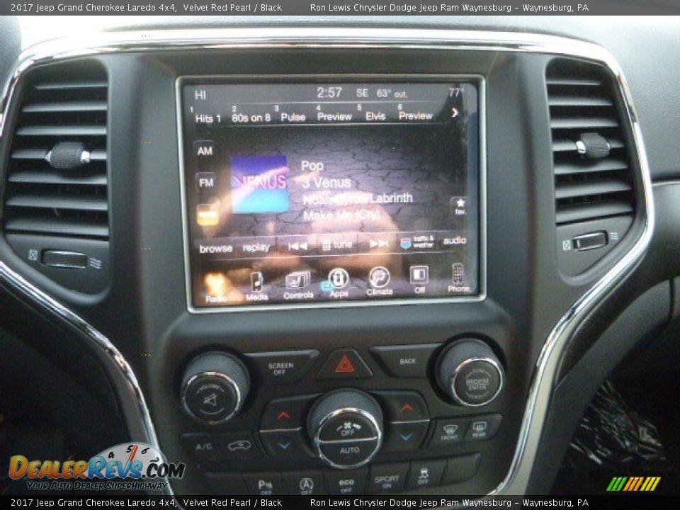 2017 Jeep Grand Cherokee Laredo 4x4 Velvet Red Pearl / Black Photo #17