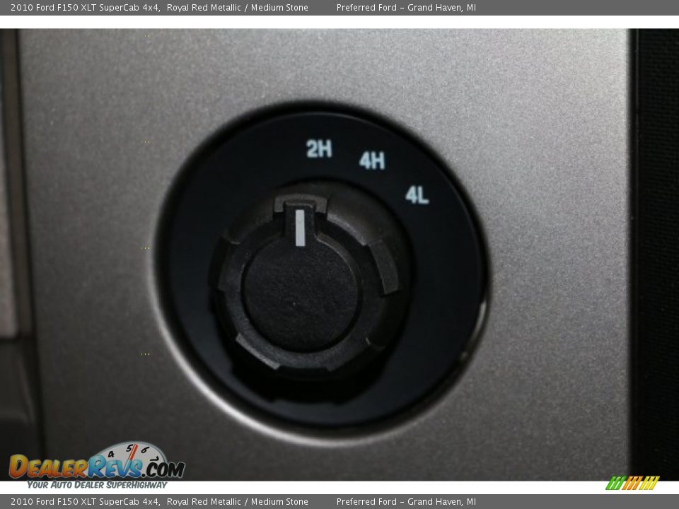 Controls of 2010 Ford F150 XLT SuperCab 4x4 Photo #15