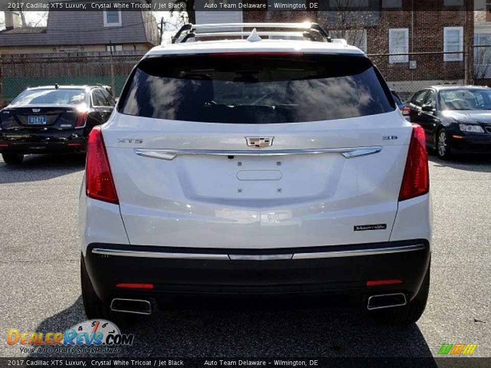 2017 Cadillac XT5 Luxury Crystal White Tricoat / Jet Black Photo #5
