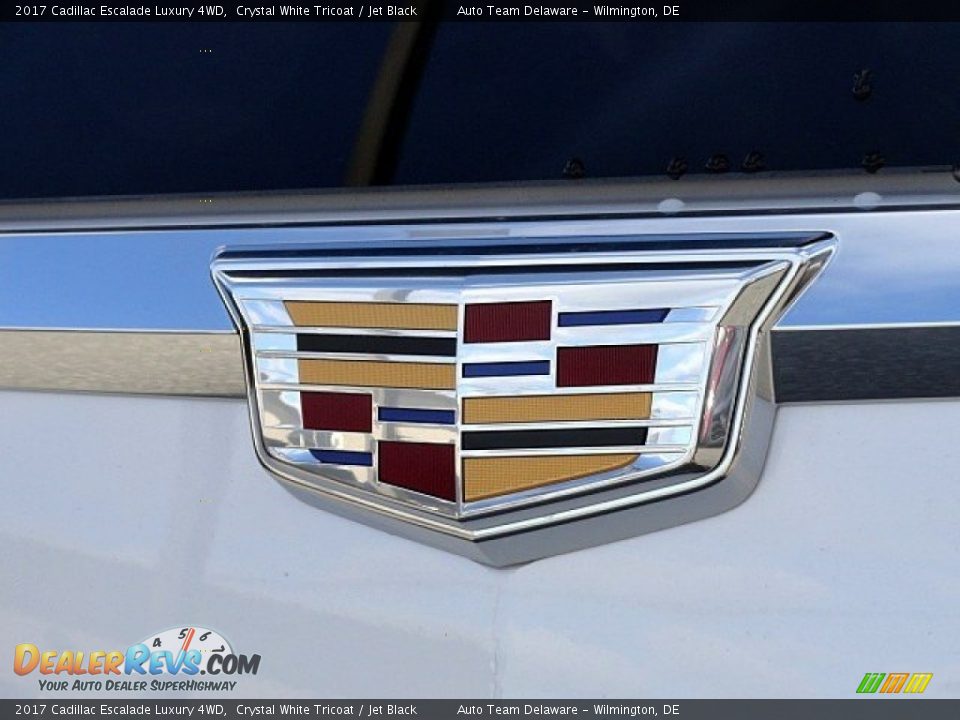 2017 Cadillac Escalade Luxury 4WD Logo Photo #28