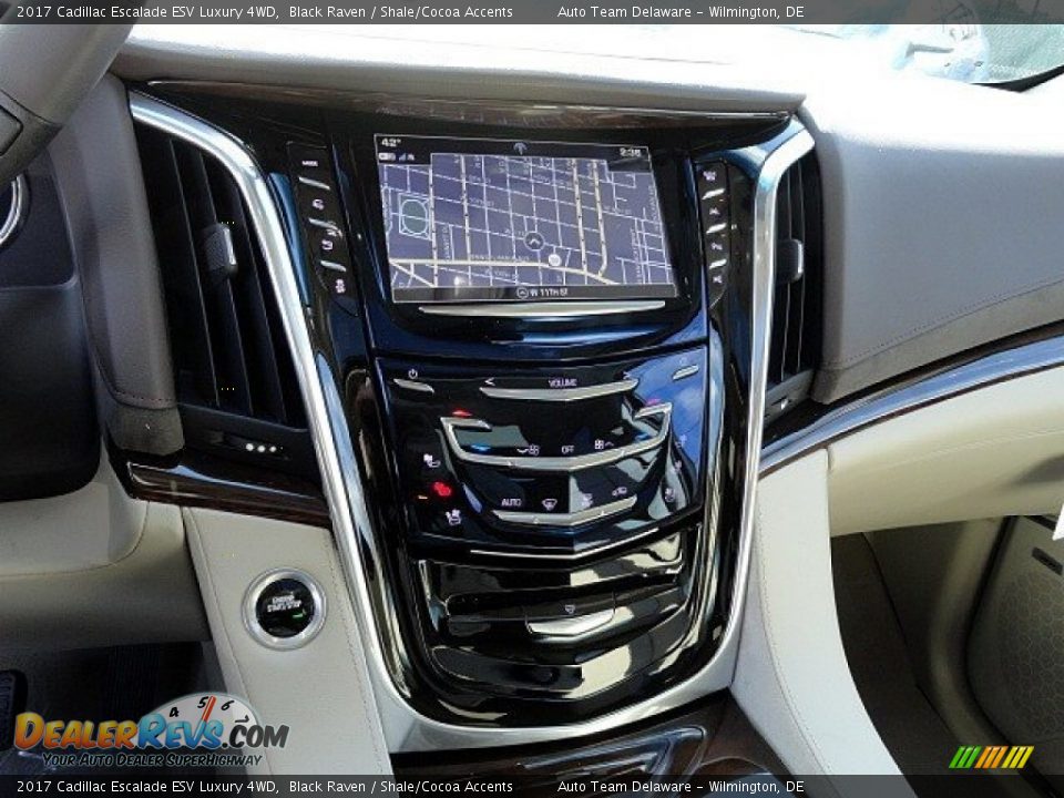 Controls of 2017 Cadillac Escalade ESV Luxury 4WD Photo #18