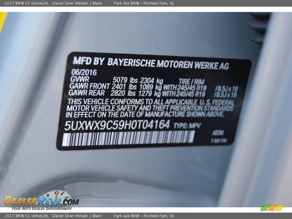 2017 BMW X3 xDrive28i Glacier Silver Metallic / Black Photo #34