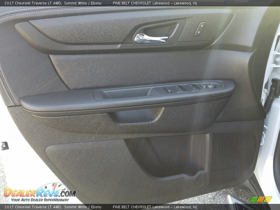 2017 Chevrolet Traverse LT AWD Summit White / Ebony Photo #6