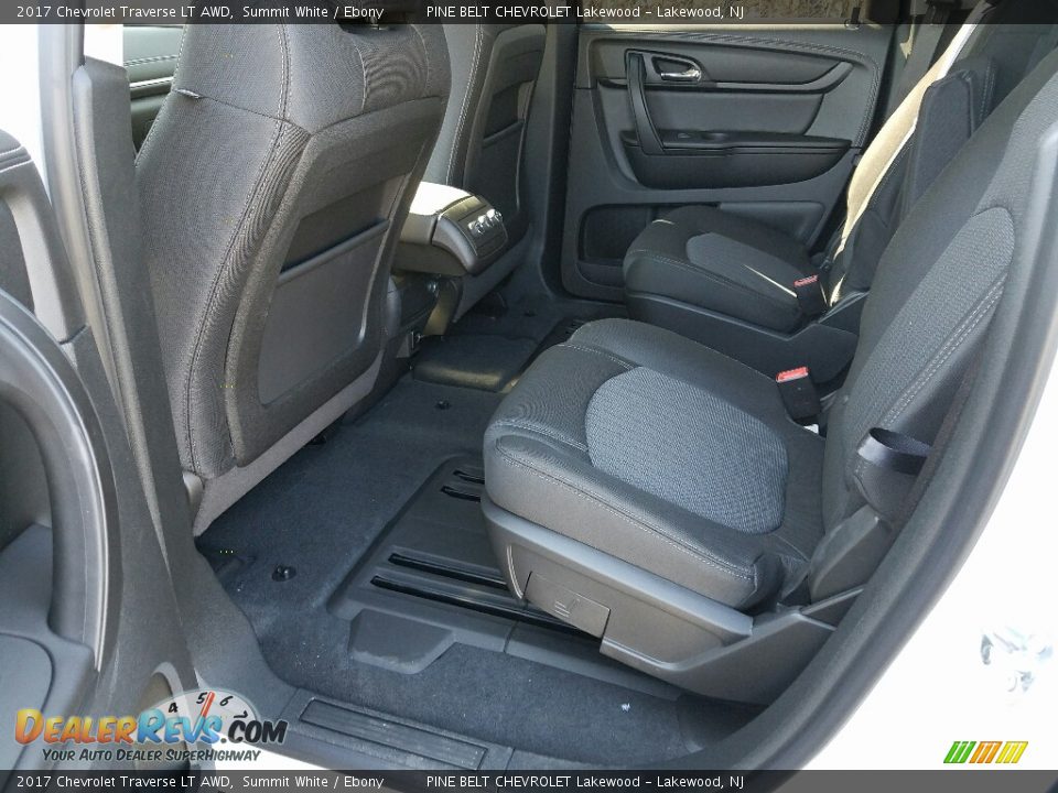 2017 Chevrolet Traverse LT AWD Summit White / Ebony Photo #8