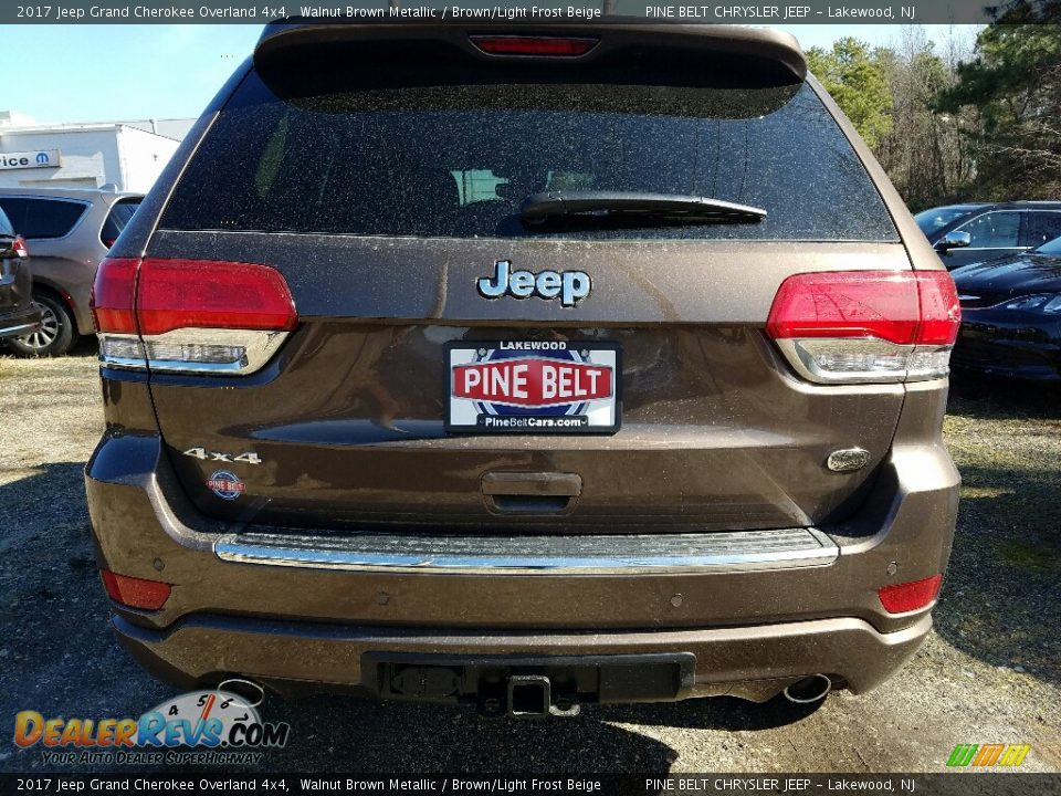 2017 Jeep Grand Cherokee Overland 4x4 Walnut Brown Metallic / Brown/Light Frost Beige Photo #5