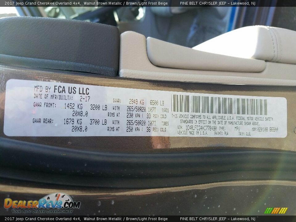 2017 Jeep Grand Cherokee Overland 4x4 Walnut Brown Metallic / Brown/Light Frost Beige Photo #7