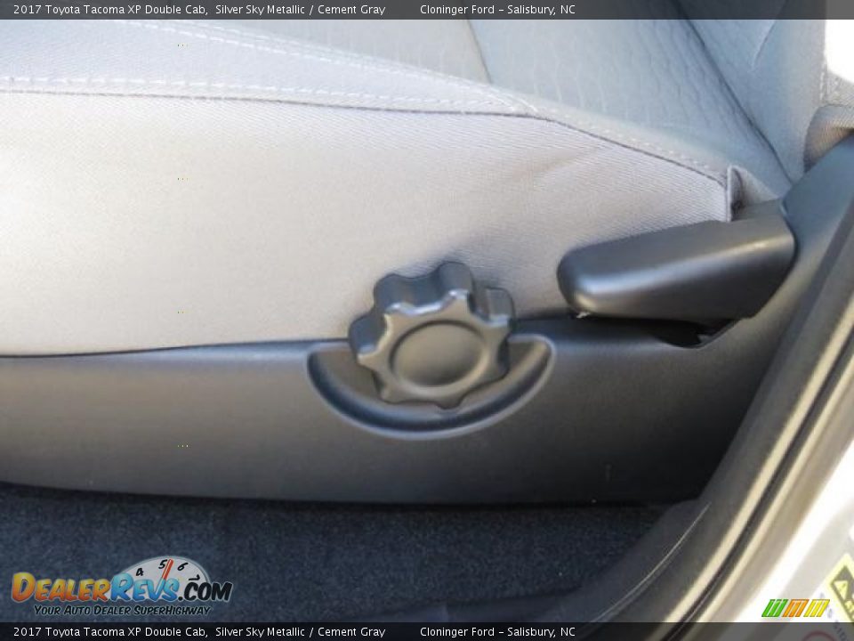 2017 Toyota Tacoma XP Double Cab Silver Sky Metallic / Cement Gray Photo #9