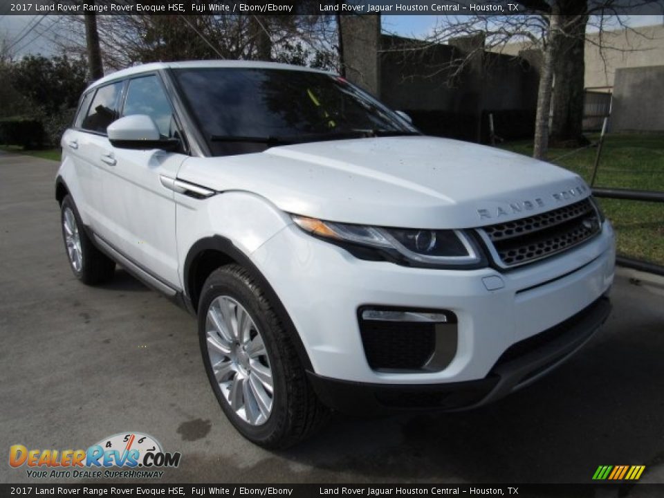 Front 3/4 View of 2017 Land Rover Range Rover Evoque HSE Photo #2
