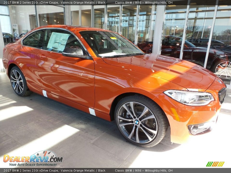 Front 3/4 View of 2017 BMW 2 Series 230i xDrive Coupe Photo #1