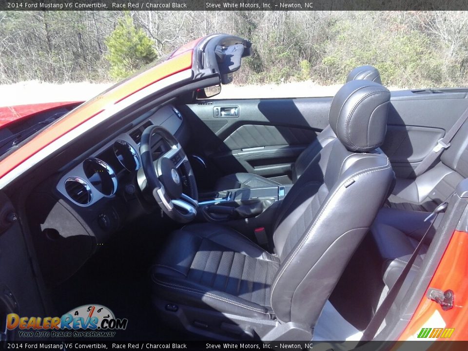 2014 Ford Mustang V6 Convertible Race Red / Charcoal Black Photo #16