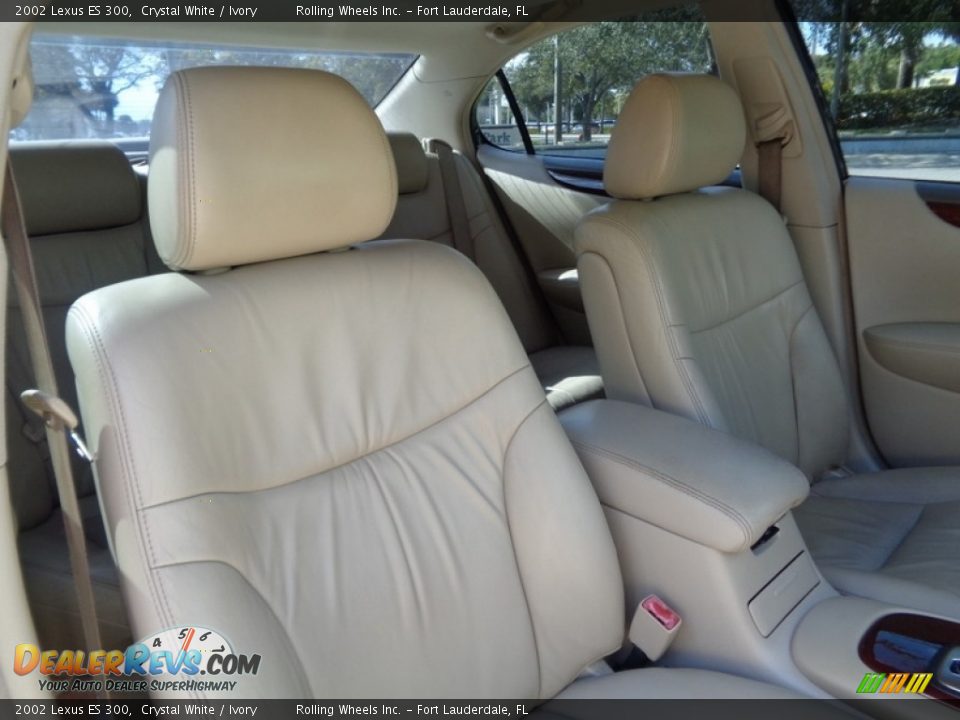 2002 Lexus ES 300 Crystal White / Ivory Photo #6