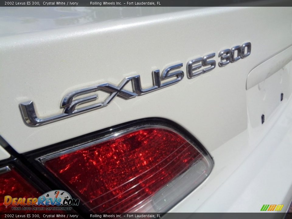 2002 Lexus ES 300 Crystal White / Ivory Photo #36