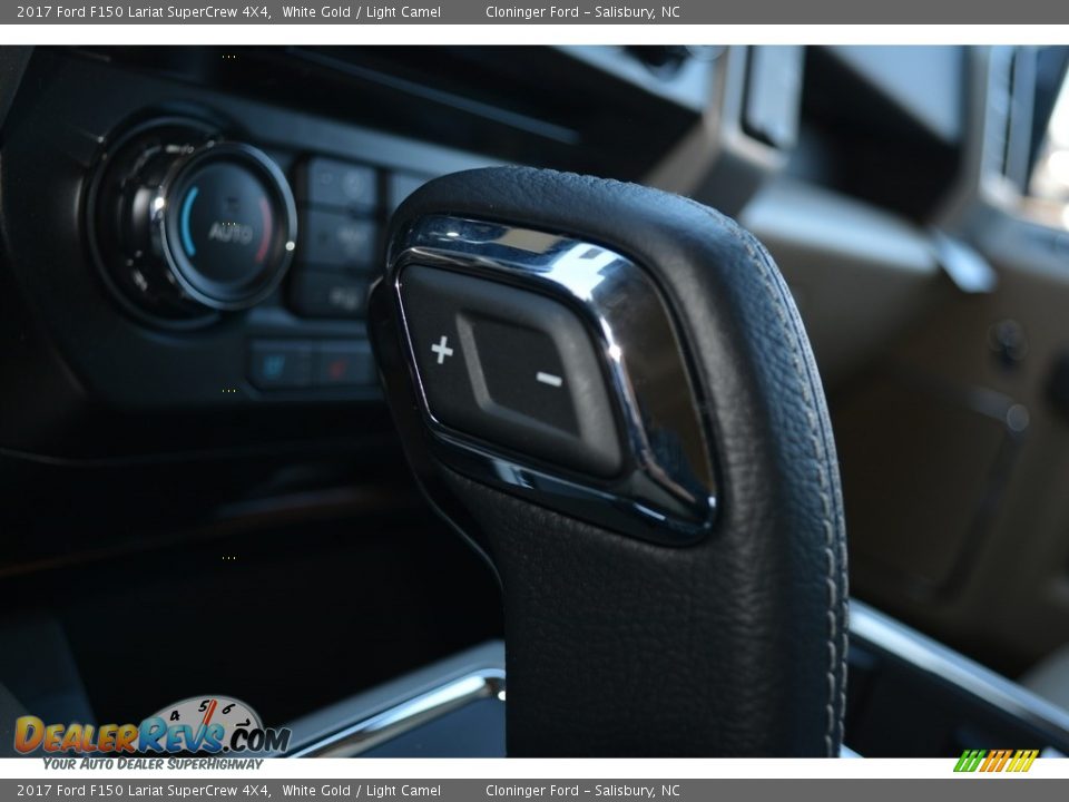 2017 Ford F150 Lariat SuperCrew 4X4 White Gold / Light Camel Photo #18