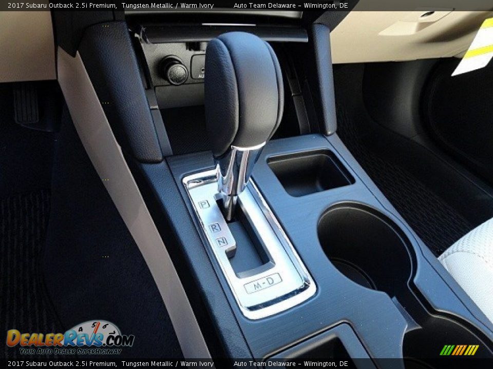 2017 Subaru Outback 2.5i Premium Tungsten Metallic / Warm Ivory Photo #14